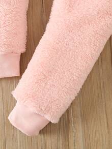 Young Girl Cartoon Embroidery 3D Ears Design Flannel PJ Set - Baby Pink - View 6