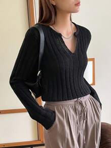 DAZY Áo len dệt kim cổ khoét, viền xẻ, quần áo mùa thu - màu đen - Xem 1