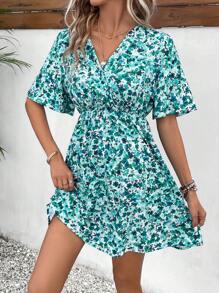 SHEIN Frenchy In hoa Ditsy áo tay bướm Đầm - màu xanh lá - Xem 1