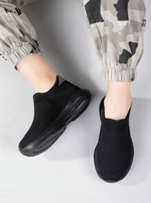 Kids Breathable Lightweight Slip-On Sports Sneakers - Black - View 4