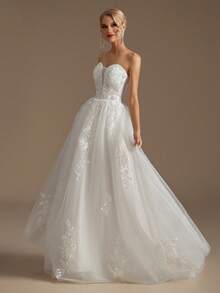 Floral Embroidery Mesh Tube Wedding Dress - Beige - View 3