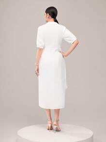 Modelyn 素色圍裹側打結連衣裙 - 白色 - 查看 2