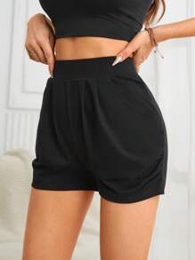 SHEIN Essnce 素色斜口袋短褲 - 黑色 - 查看 1
