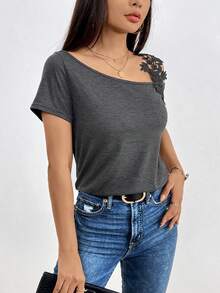 SHEIN Clasi 貼花不對稱領T恤 - 灰色 - 查看 3