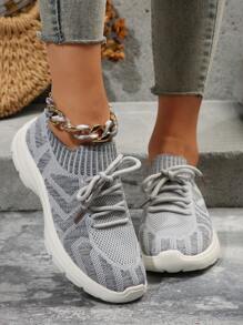 Fashionable Comfortable Breathable Sports Shoes - Multicolor - View 3