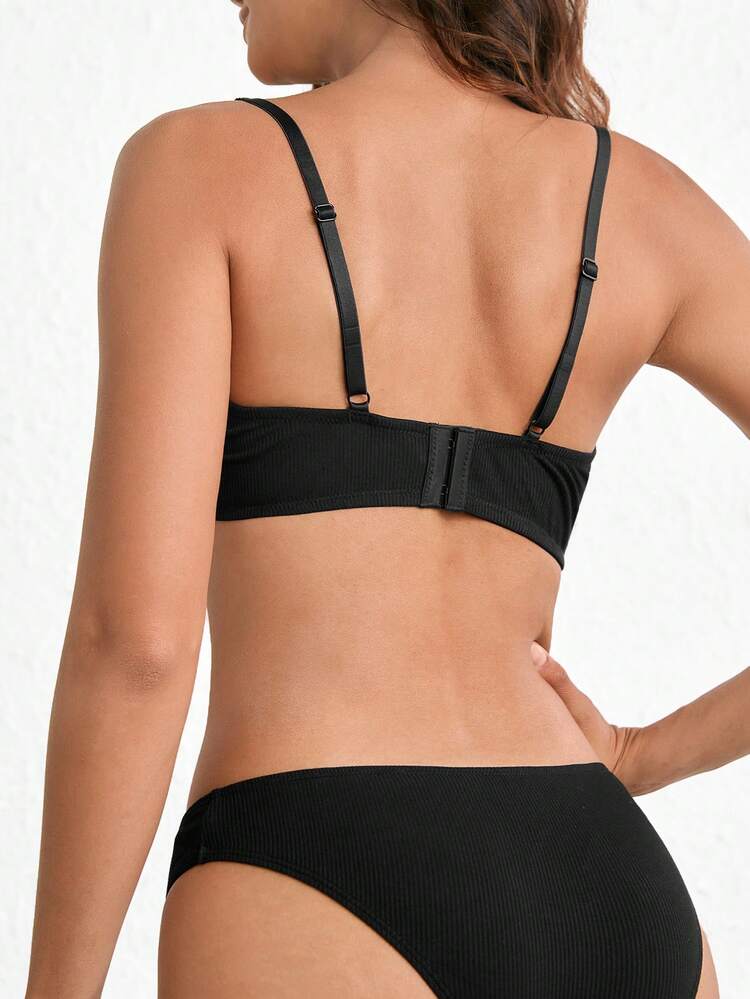 Leisure Smooth & Comfy Solid Cut Out Front Twist Knot No Padding Bra-Black