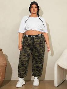 SHEIN CURVE+ Hơn Camo In Eo băng chữ Quần thể thao - Nhiều màu - Xem 6
