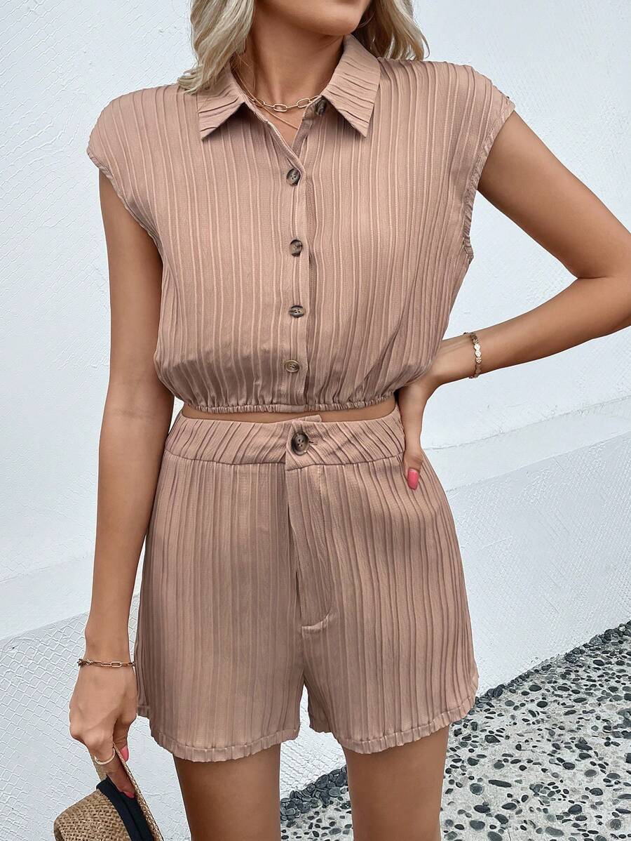 SHEIN Essnce 素色前紐扣襯衫&短褲 - 棕色 - 查看 1