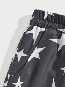 ROMWE MEN Street Life 男士星星与字母图案抽绳腰短裤，学校 - 灰色 - 查看 3