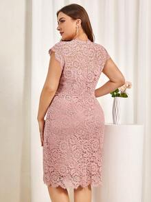 MIUSOL Plus Floral Full Lace Scallop Trim Cocktail Party Fitted Dress - Baby Pink - View 2