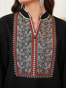 花卉刺繡露襠領連衣裙 - 黑色 - 查看 6