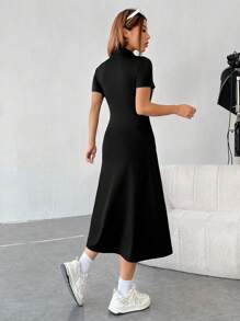 SHEIN EZwear Vestido con estampado de letra de cuello polo - Gris - Ver 2