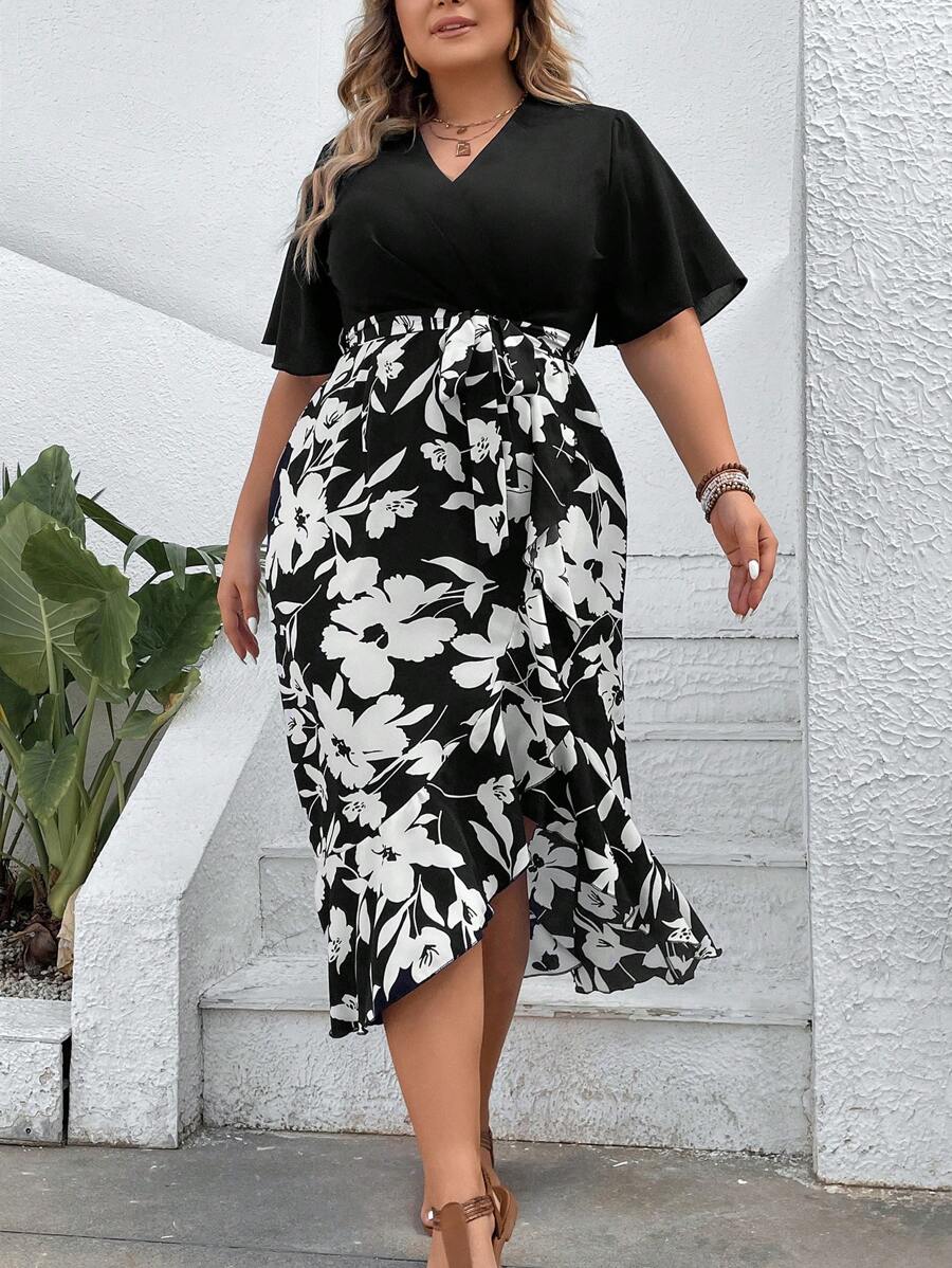 SHEIN Frenchy 大碼印花圍裹下擺繫腰帶洋裝 - 黑與白 - 查看 1