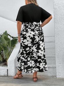 SHEIN Frenchy 大碼印花圍裹下擺繫腰帶洋裝 - 黑與白 - 查看 2