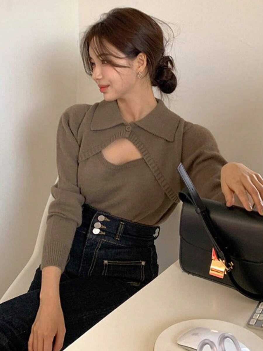 DAZY Solid Twist Front Cut Out Front Fluffy Tee