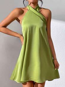 SHEIN Privé Solid Halter Neck Backless Dress - Green - View 5