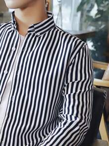 Men 1pc Striped Print Shirt - Black and White - View 4