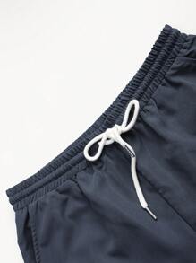 Manfinity RSRT 男士翻蓋口袋襯衫&腰部抽繩短褲 - 深灰色 - 查看 5