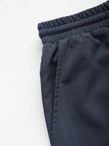 Manfinity RSRT 男士翻蓋口袋襯衫&腰部抽繩短褲 - 深灰色 - 查看 7