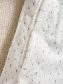 SHEIN Bộ đồ liền quần in hình gấu trúc dễ thương cho bé gái có mũ trùm đầu hình tai, đồ mặc ở nhà thoải mái - trắng - Xem 6