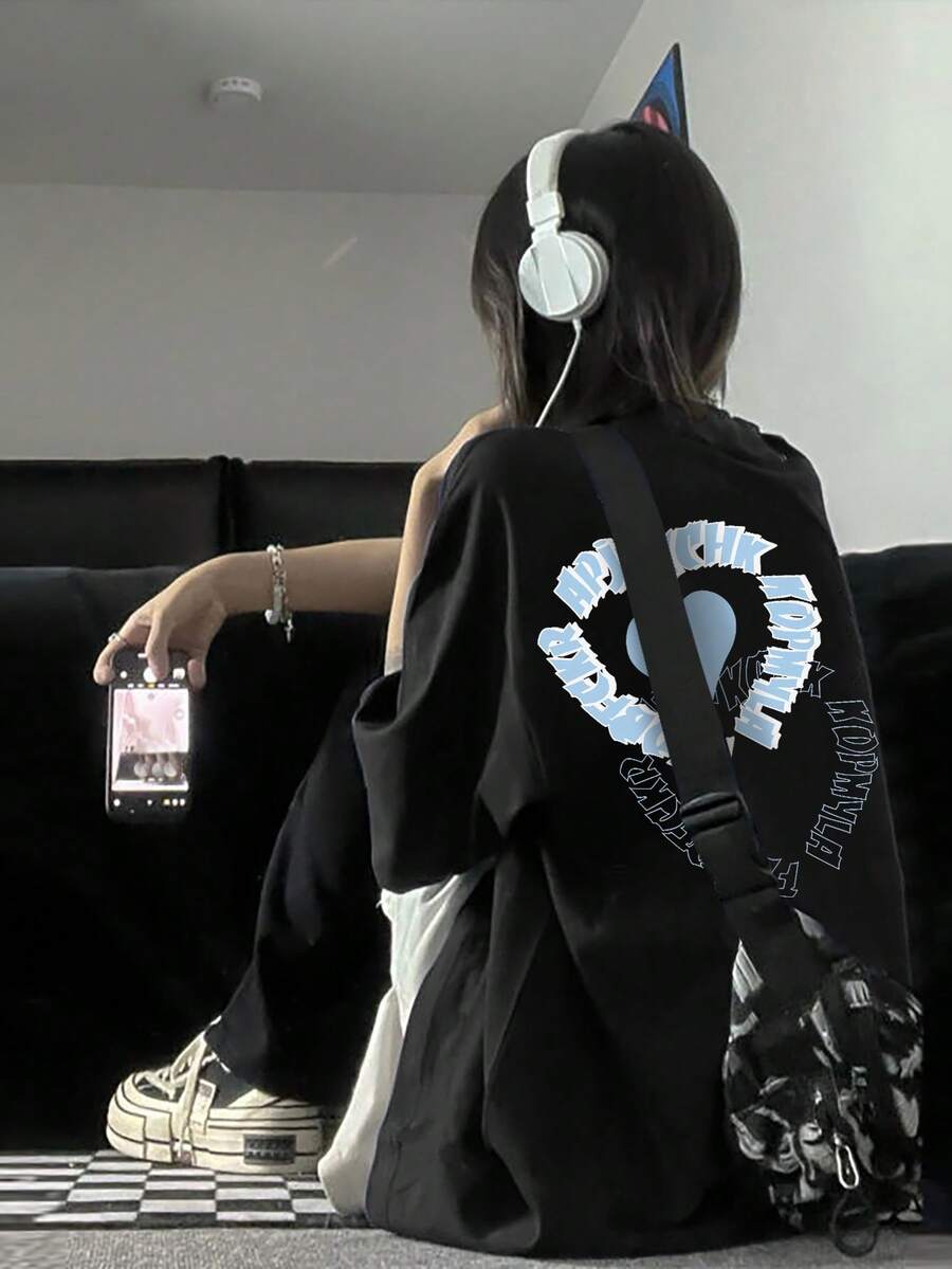 Camiseta de hombros caídos con estampado de letra - Negro - Ver 1