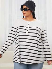 SHEIN CURVE+ 大碼條紋印花半排扣插肩袖T恤 - 黑與白 - 查看 2