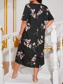 Plus Floral Print Contrast Lace Nightdress - Black - View 3