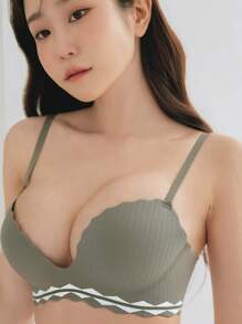 DAZY Chevron Print Scallop Trim Bra - Green - View 7