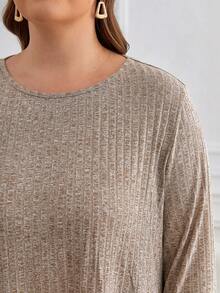 SHEIN Frenchy Plus Split Hem Tee & Shorts - Khaki - View 2