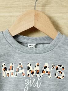 SHEIN Baby Girl Leopard & Letter Graphic Ruffle Trim Sweatshirt - Light Grey - View 4