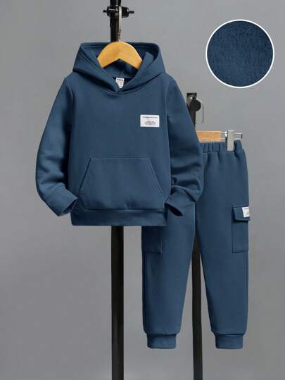 SHEIN Young Boy Letter Patched Kangaroo Pocket Thermal Hoodie & Sweatpants