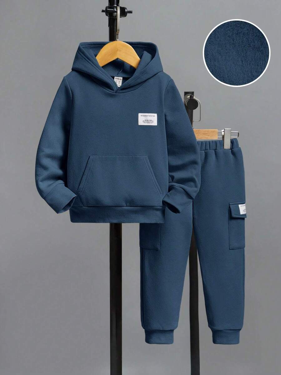 SHEIN 男小童字母貼布袋鼠口袋保暖連帽衫和運動褲 - 霧霾藍 - 查看 1