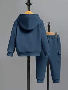 SHEIN 男小童字母貼布袋鼠口袋保暖連帽衫和運動褲 - 霧霾藍 - 查看 2