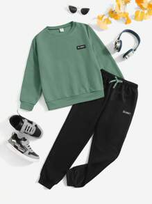 SHEIN Leap Crew Tween Boy Letter Patched Detail Pullover & Drawstring Waist Joggers - Green - View 1