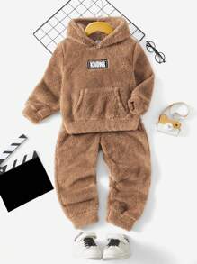 SHEIN Chàng trai trẻ Thư được vá Túi kangaroo Teddy Hoodie & Quần - Màu Khaki - Xem 1