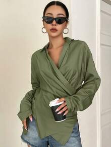 DAZY 素色圍裹不對稱下擺襯衫 - 綠色 - 查看 3