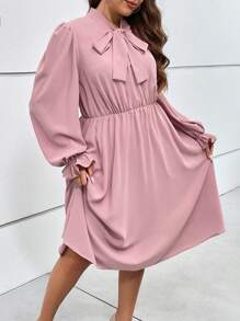 SHEIN Privé Plus Tie Neck Flare Sleeve Dress - Dusty Pink - View 4
