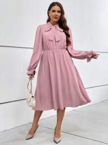 SHEIN Privé Plus Tie Neck Flare Sleeve Dress - Dusty Pink - View 5