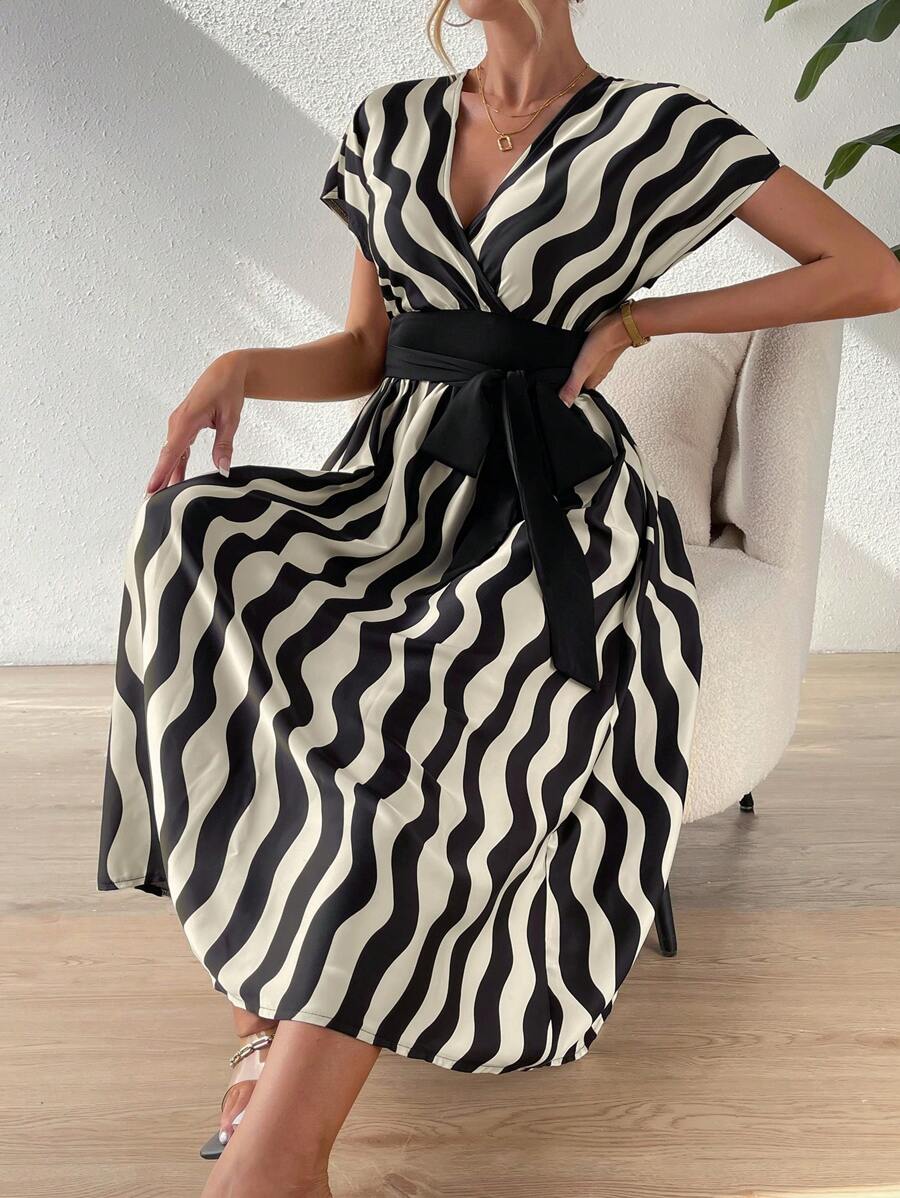 SHEIN Clasi Wave Striped Print Batwing Sleeve Belted Dress - Black - View 1