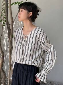 DAZY 條紋圖案繫帶領喇叭袖襯衫 - 米色 - 查看 8