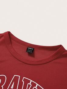 SHEIN EZwear Camiseta crop con estampado de letra - Rojo - Ver 3