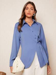 BizChic Camisa unicolor con botón delantero con nudo lateral bajo cruzado - Azul - Ver 1