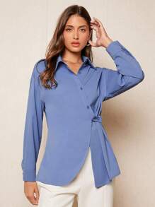 BizChic Camisa unicolor con botón delantero con nudo lateral bajo cruzado - Azul - Ver 6