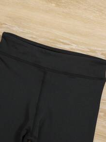 SHEIN 女大童3入組運動套裝帶連帽領上衣,無袖上衣,和瑜珈褲