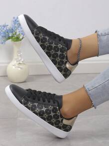 Comfortable And Slip-resistant Thin Low-cut Women's White Sneakers - Black - View 2