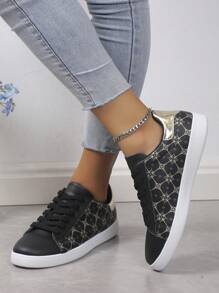 Comfortable And Slip-resistant Thin Low-cut Women's White Sneakers - Black - View 4