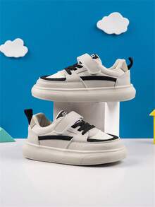 兒童平底鞋在黑色,合適的適用於5-12歲 - 黑色 - 查看 1