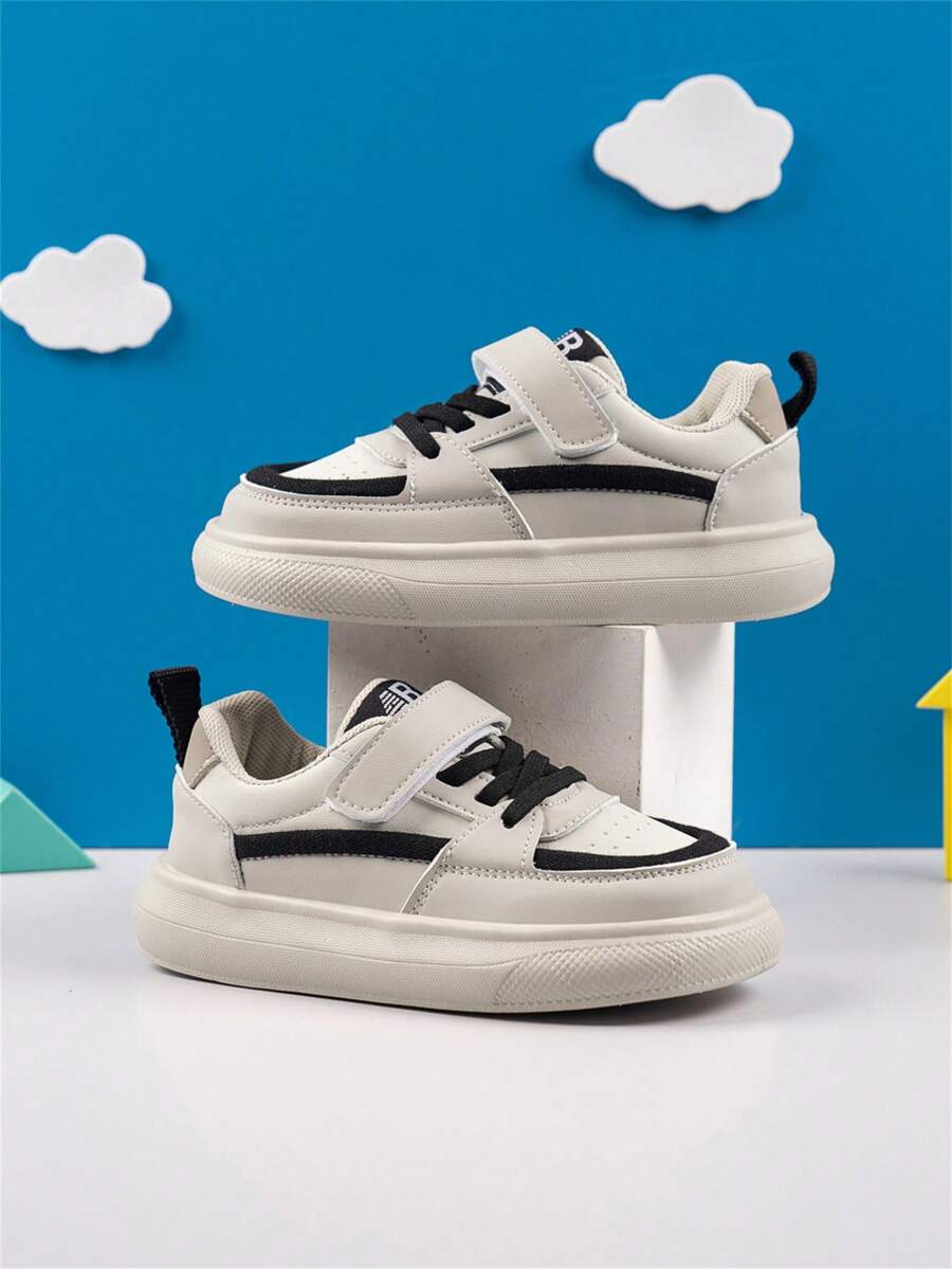 兒童平底鞋在黑色,合適的適用於5-12歲 - 黑色 - 查看 1