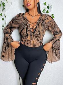 Flirla 大碼佩斯利印花前繫帶荷葉袖上衣 - 鏽棕色 - 查看 6