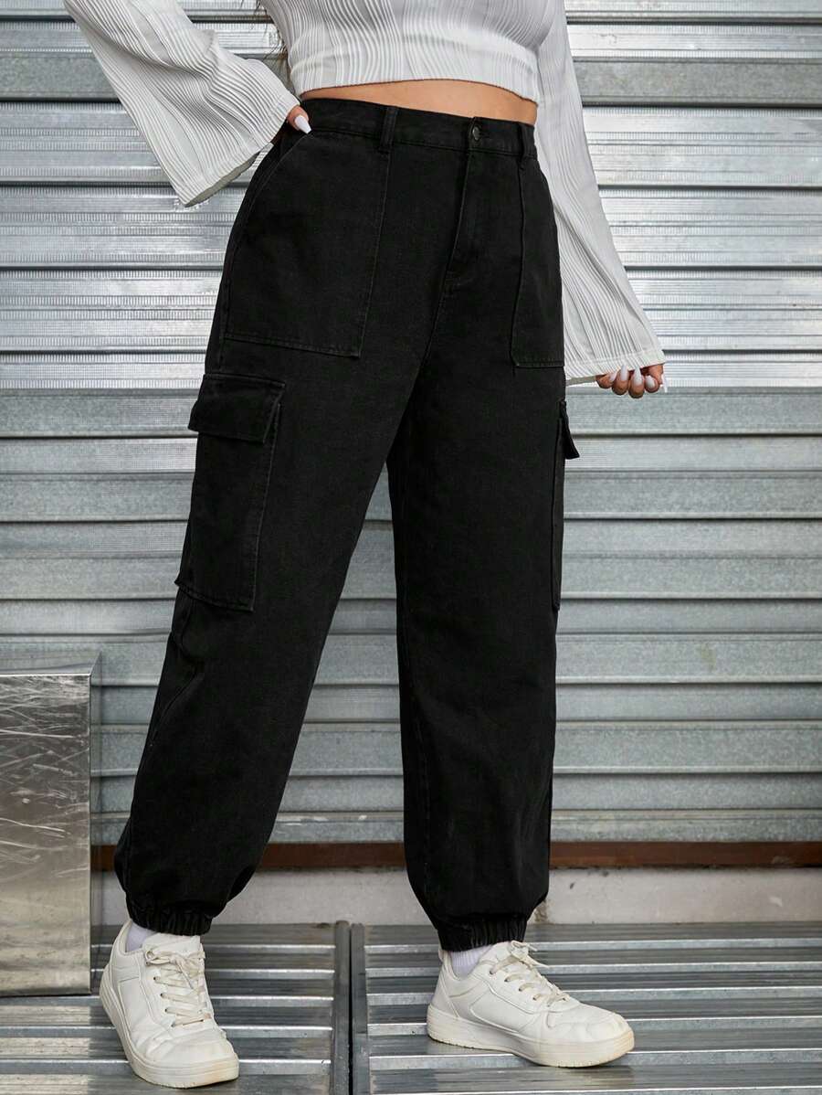 SHEIN EZwear Plus Flap Pocket Side Cargo Jeans - Black - View 1